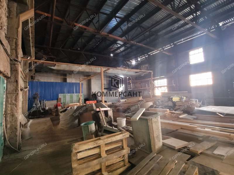 здание под офис, торговую площадь на Памирской улице