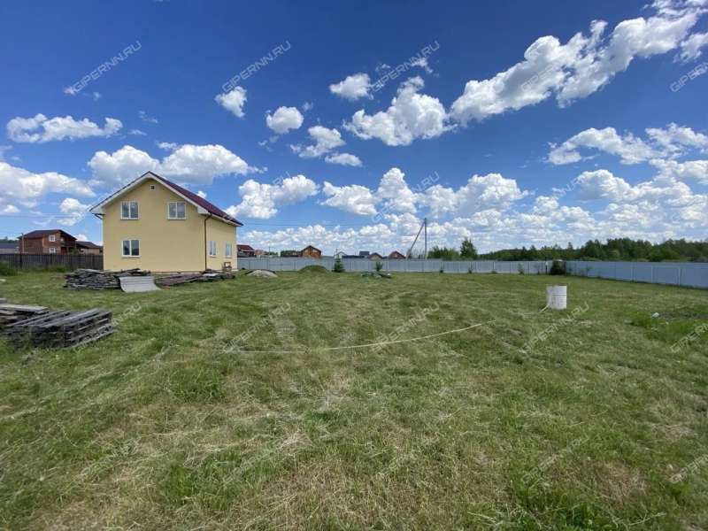 дом на Родниковая деревня Инютино