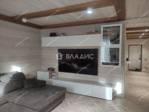 dom-derevnya-komarovo-gorodskoy-okrug-bor фото