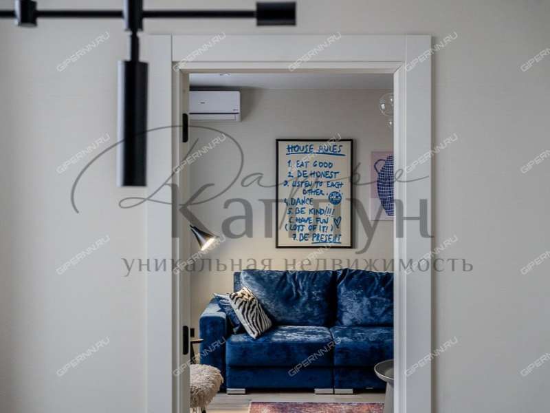 трёхкомнатная квартира на Светлогорской улице дом 6