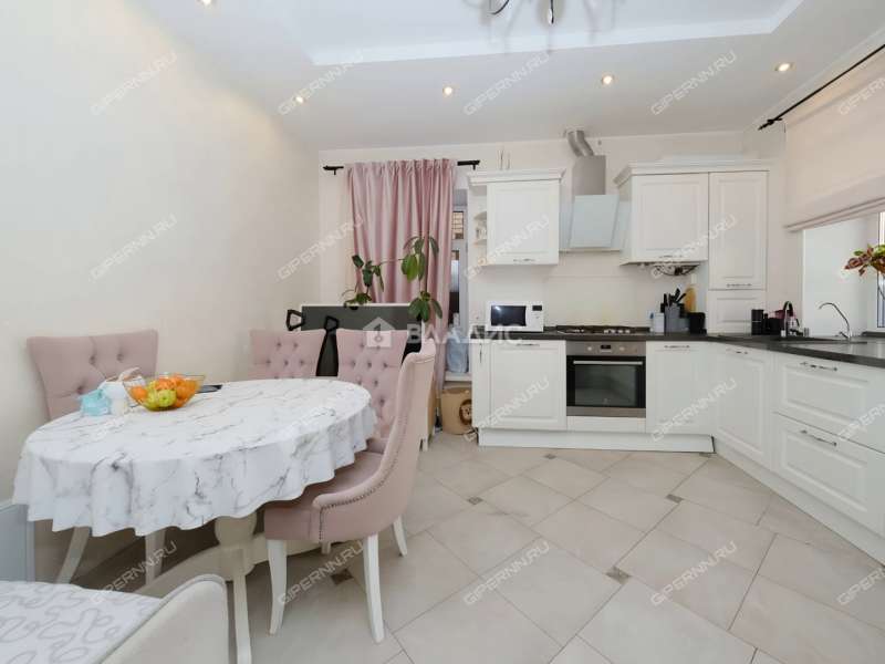 таунхаус на 424П