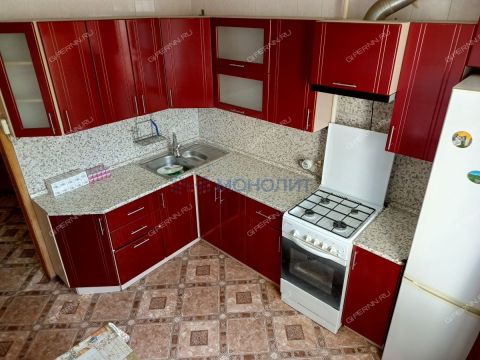 2-komnatnaya-ul-sergeya-akimova-d-45 фото