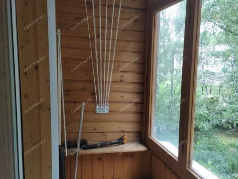 трёхкомнатная квартира на улице Военных Комиссаров дом 5