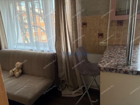 1-komnatnaya-ul-surikova-d-1 фото