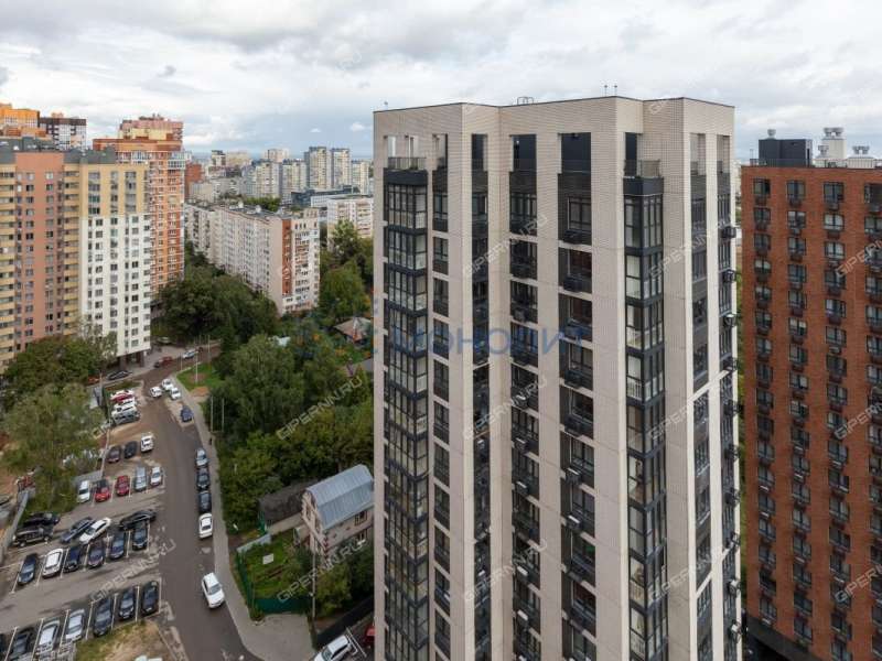 четырёхкомнатная квартира на 2-й Оранжерейной улице дом 4А