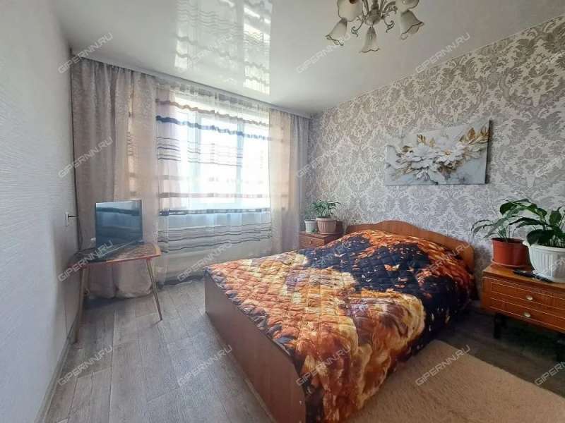 двухкомнатная квартира на улице Краснодонцев дом 19