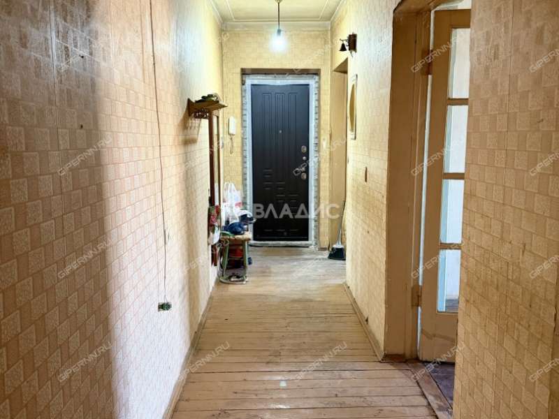 трёхкомнатная квартира на проспекте Гагарина дом 17