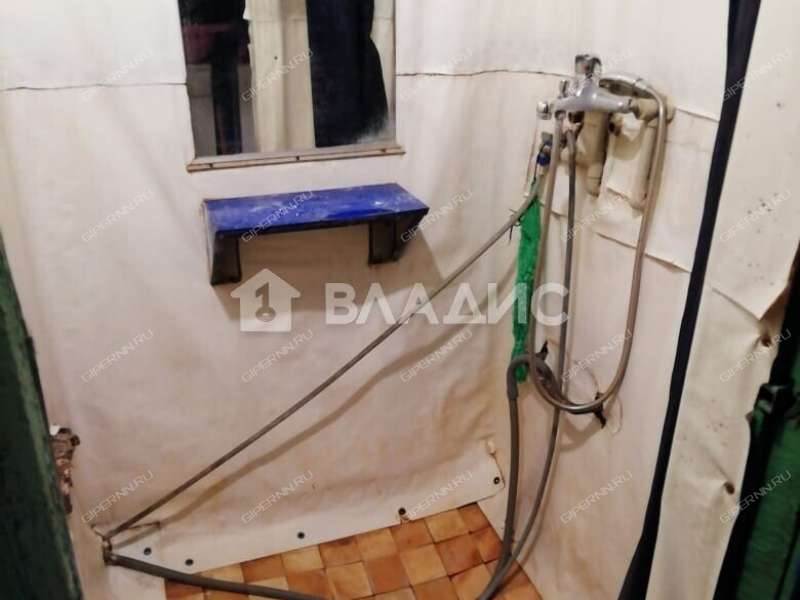 комната в доме 102 на проспекте Гагарина