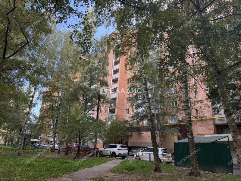 трёхкомнатная квартира на улице Максима Горького дом 152