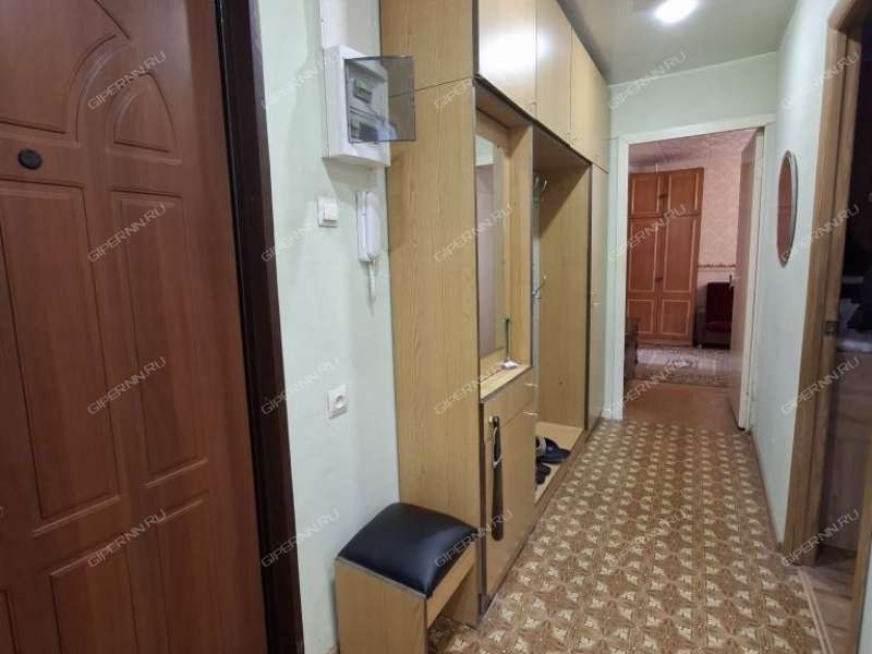 трёхкомнатная квартира на улице Германа Лопатина дом 14/1