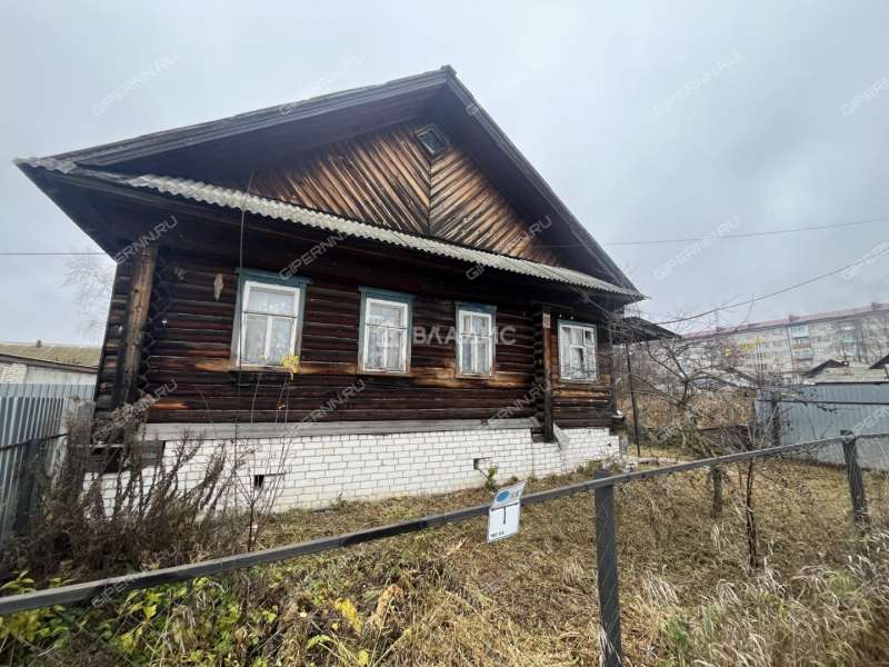 дом на улице Калинина город Семёнов