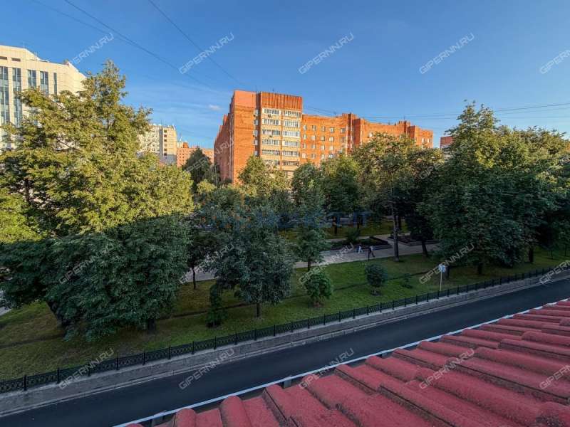 трёхкомнатная квартира на улице Звездинка дом 28/13