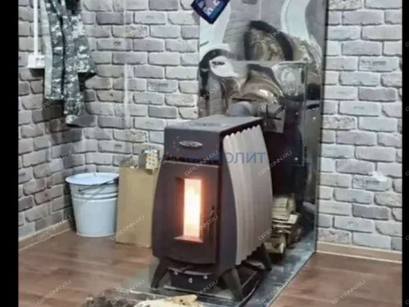 дом на улице Лесная деревня Александровка