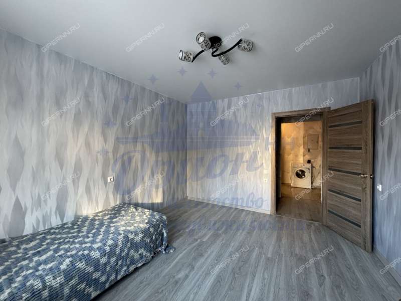 трёхкомнатная квартира на Мончегорской улице дом 12, к6