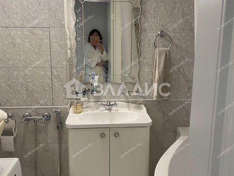 2-komnatnaya-ul-literaturnaya-d-20a фото